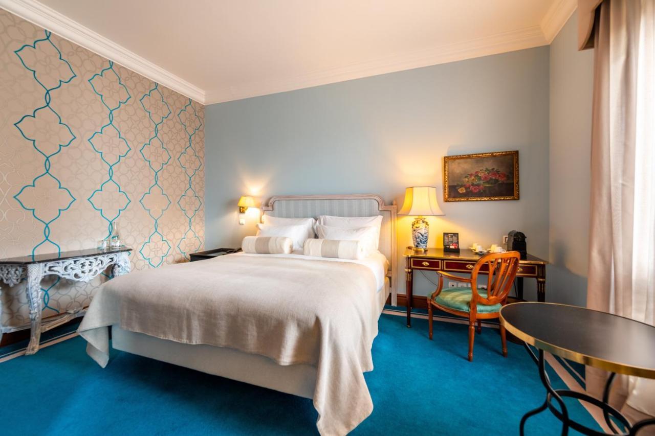 Pestana Palace Lisboa Hotel & National Monument - The Leading Hotels Of The World Dış mekan fotoğraf A room at the hotel
