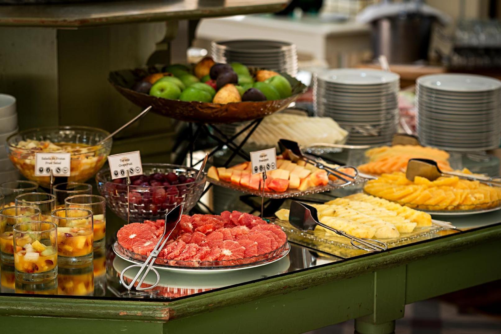 Pestana Palace Lisboa Hotel & National Monument - The Leading Hotels Of The World Dış mekan fotoğraf Fruit salad